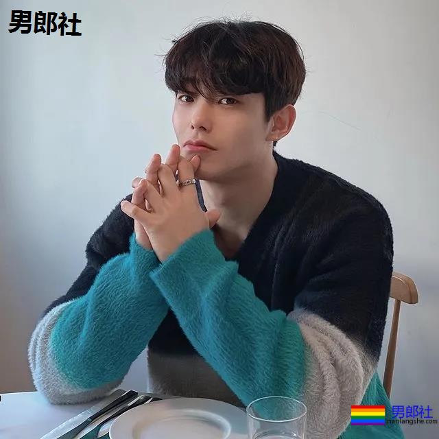 抖音国际版主播网络红人，扒拉一下他的私照 - 51虹马