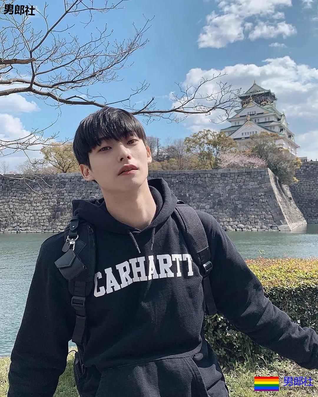 抖音国际版主播网络红人，扒拉一下他的私照 - 51虹马