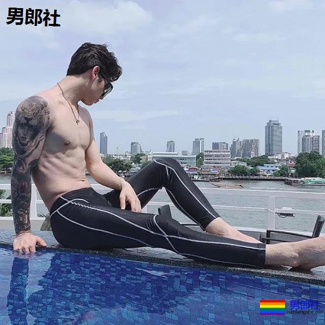 抖音国际版主播网络红人，扒拉一下他的私照 - 51虹马