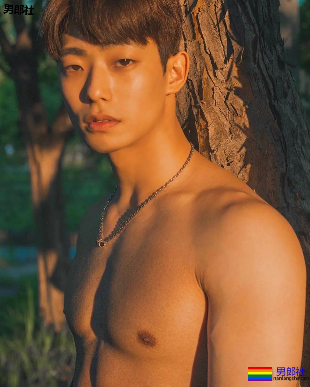 抖音国际版主播网络红人，扒拉一下他的私照 - 51虹马