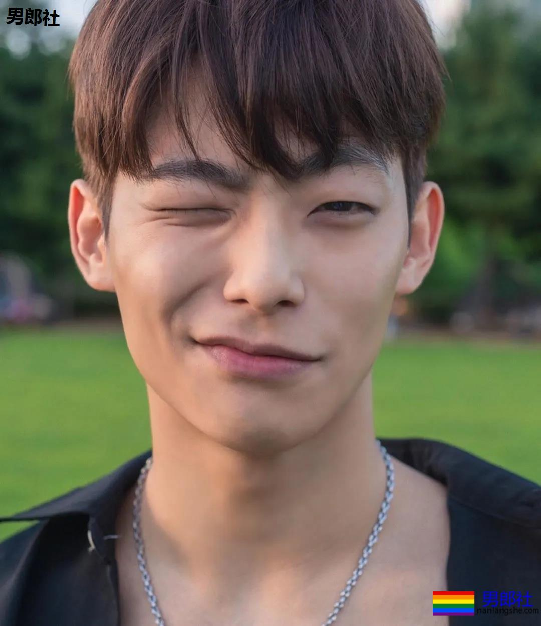 抖音国际版主播网络红人，扒拉一下他的私照 - 51虹马