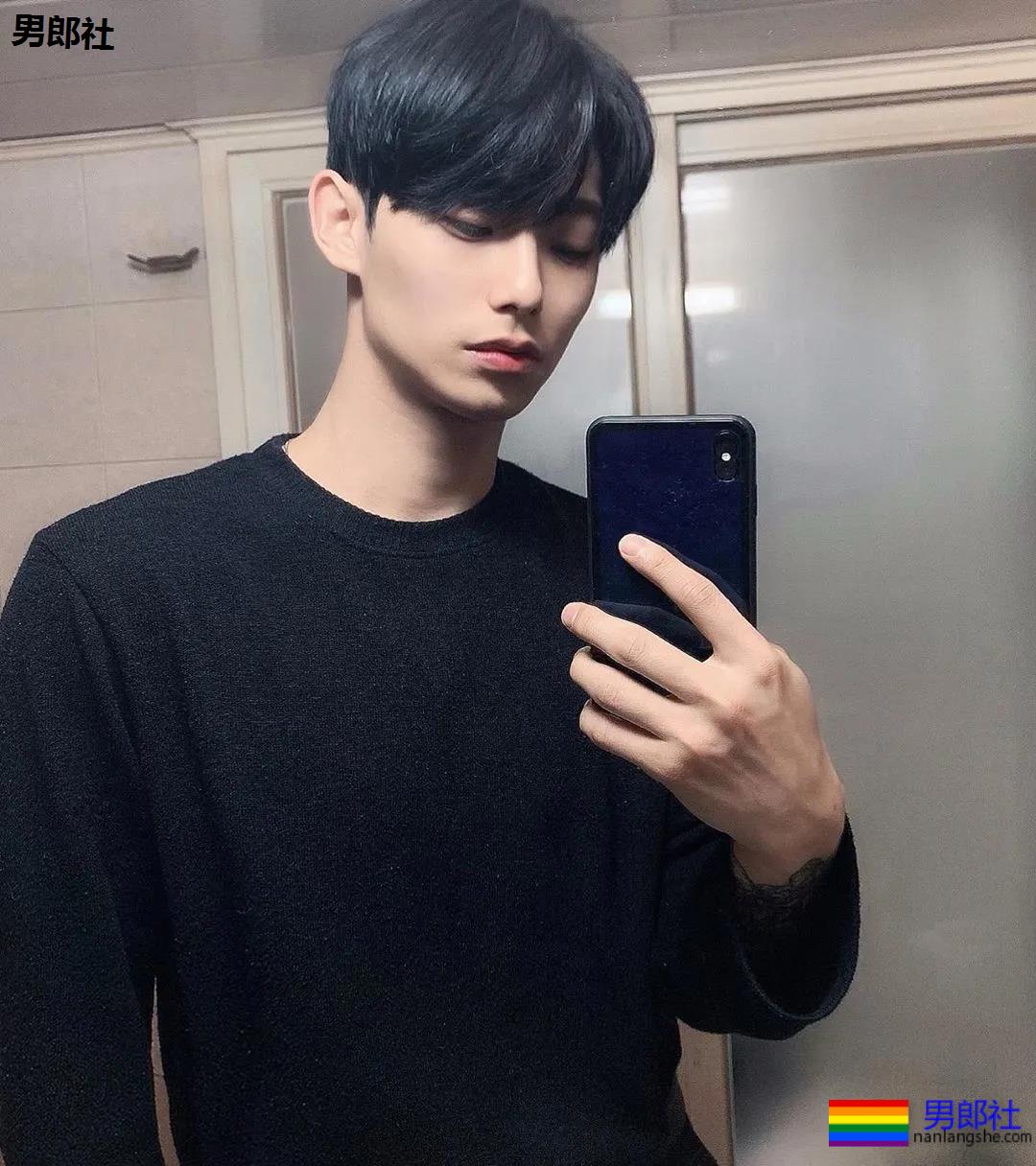 抖音国际版主播网络红人，扒拉一下他的私照 - 51虹马