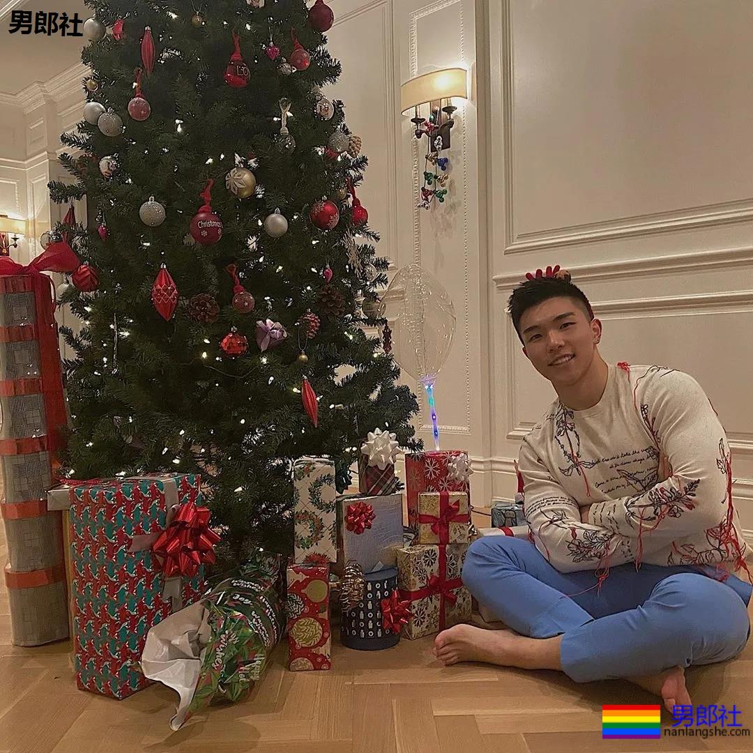 奶凶健气肌肉幼兽，童颜腹肌小筋肉，A爆他！ - 51虹马