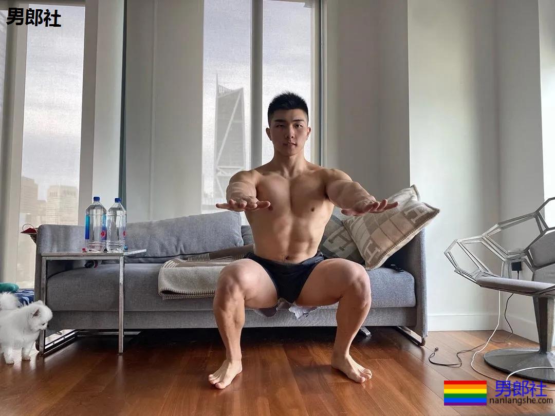 奶凶健气肌肉幼兽，童颜腹肌小筋肉，A爆他！ - 51虹马