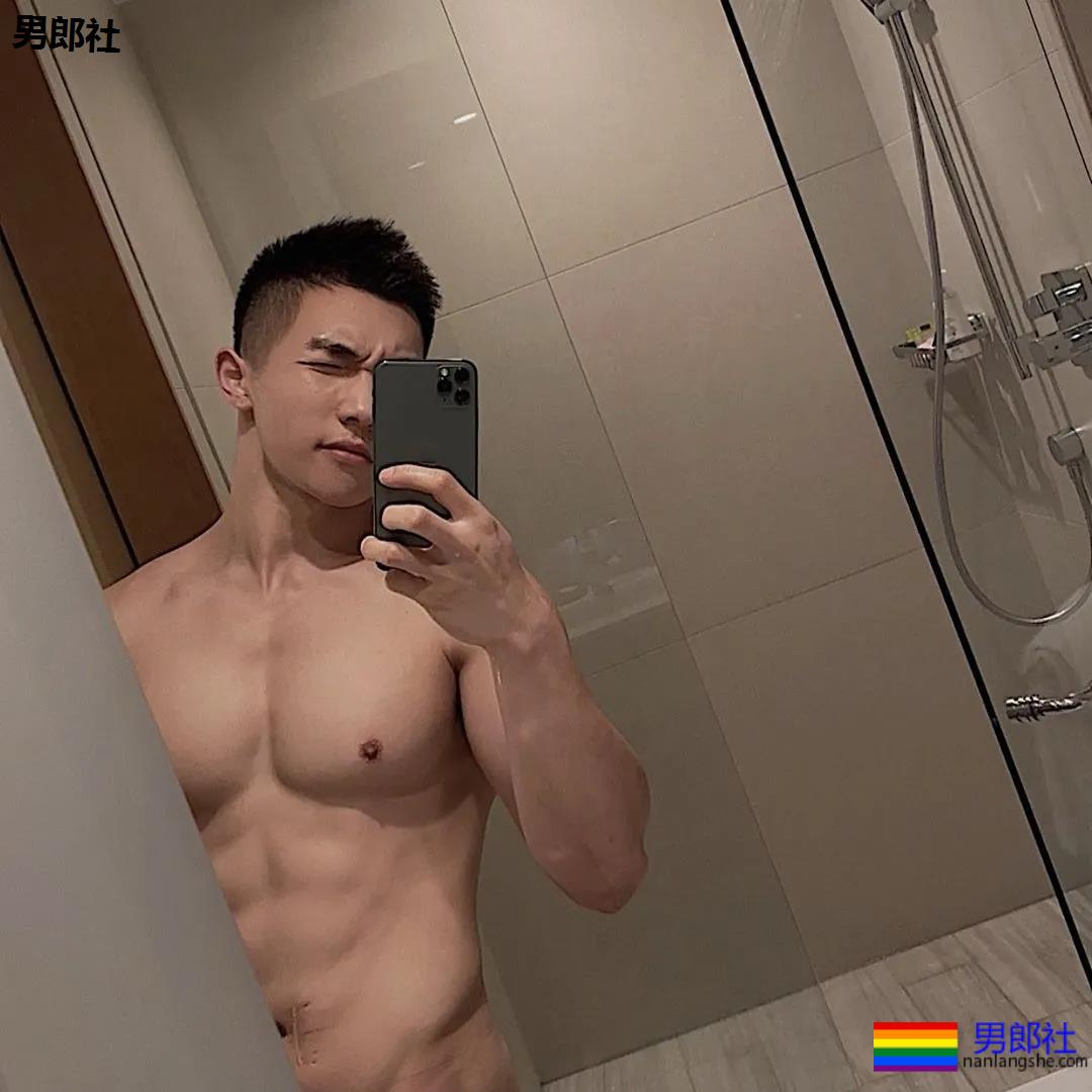 奶凶健气肌肉幼兽，童颜腹肌小筋肉，A爆他！ - 51虹马