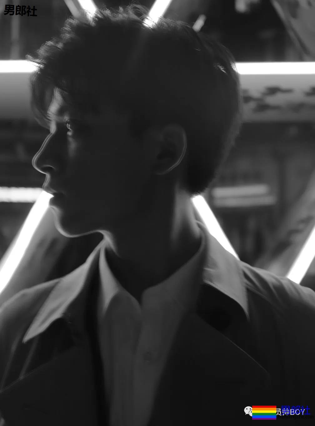 于正官宣“相中”18岁小鲜肉！184CM身高鼻子超挺 - 51虹马