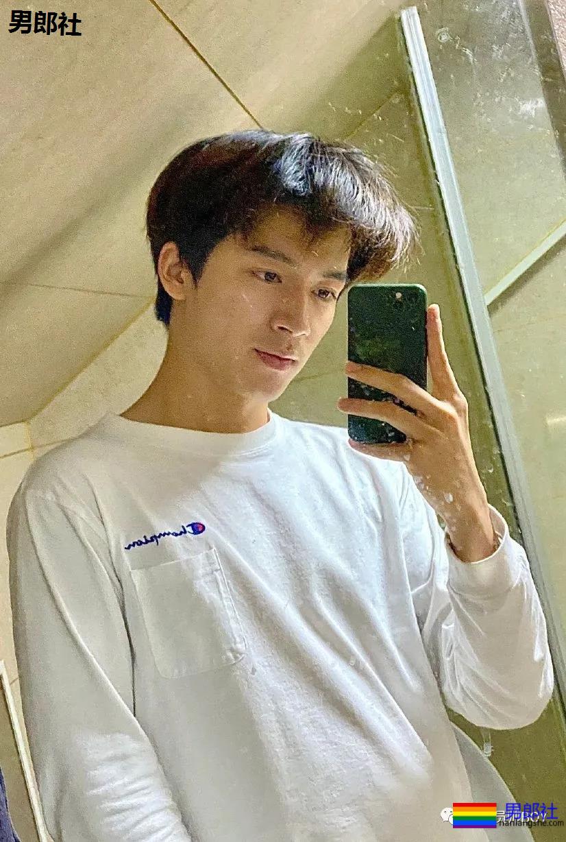 于正官宣“相中”18岁小鲜肉！184CM身高鼻子超挺 - 51虹马