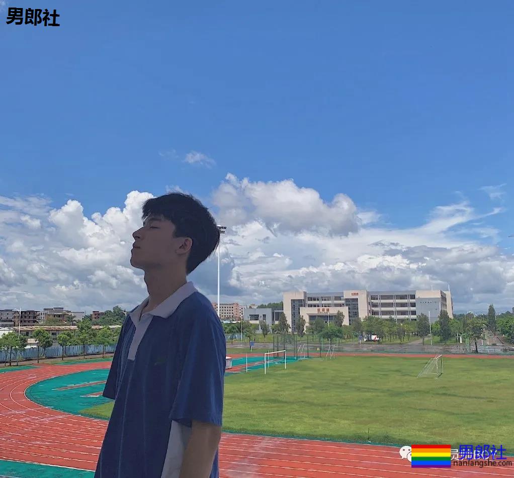 于正官宣“相中”18岁小鲜肉！184CM身高鼻子超挺 - 51虹马