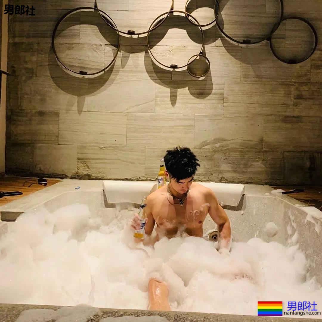 Gay圈名媛排行TOP10 - 51虹马