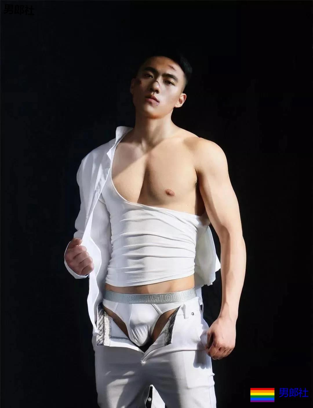 Gay圈名媛排行TOP10 - 51虹马