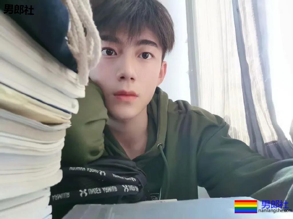 抓拍民间帅哥,逆天颜值太帅了,喜欢哪个请自取! - 51虹马 抓拍民间帅哥,逆天颜值太帅了,喜欢哪个请自取! - 51虹马