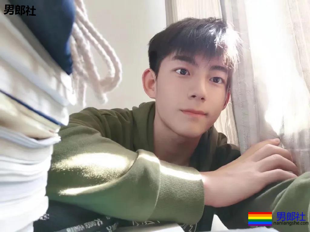 抓拍民间帅哥,逆天颜值太帅了,喜欢哪个请自取! - 51虹马 抓拍民间帅哥,逆天颜值太帅了,喜欢哪个请自取! - 51虹马