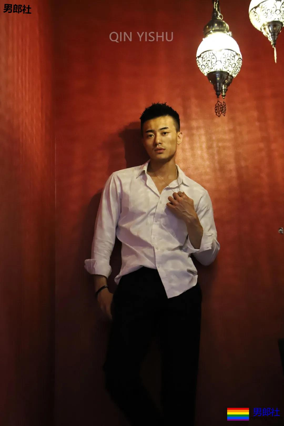 大鼻子内裤肌肉男模扒到了!腹肌小狼狗实力超级强劲! - 51虹马 大鼻子内裤肌肉男模扒到了!腹肌小狼狗实力超级强劲! - 51虹马