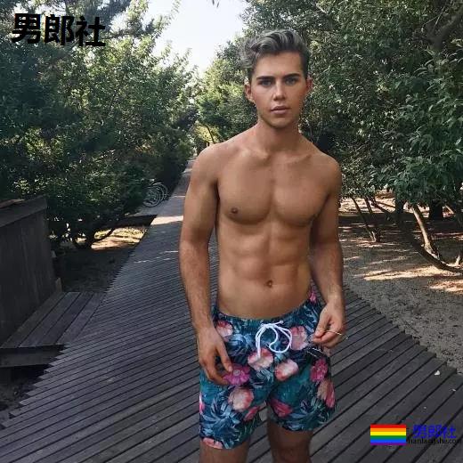 网红双胞胎Gay为了抢男人吵架！ - 51虹马