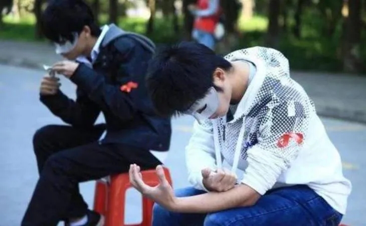 看完这12个HIV感染的案例，还敢无套啪啪啪吗？ - 51虹马