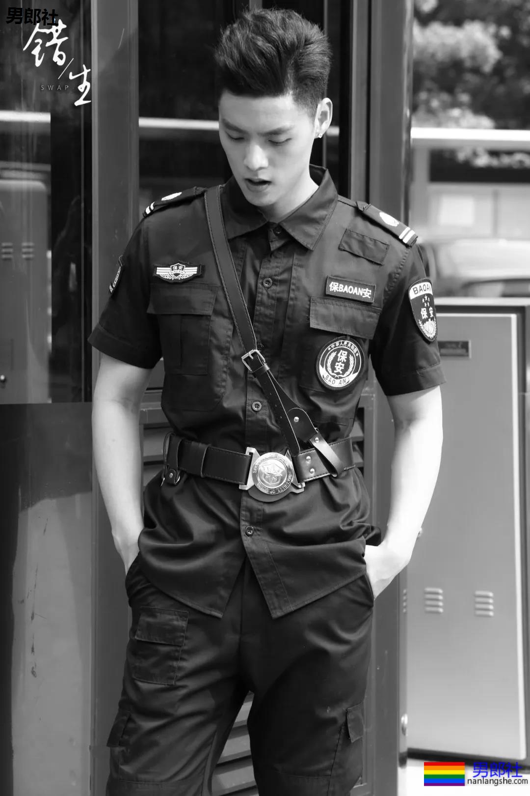 成龙亲外甥腹肌腱子肉曝光!拍腐剧出道的肌肉小狼狗,真的绝了! - 51虹马 成龙亲外甥腹肌腱子肉曝光!拍腐剧出道的肌肉小狼狗,真的绝了! - 51虹马