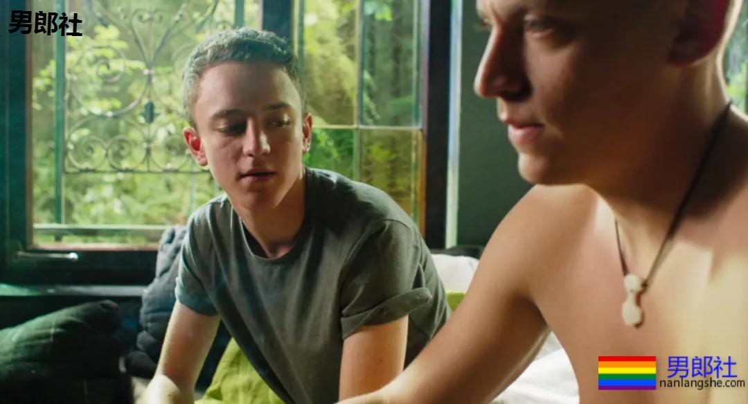 软弱直男被PUA老攻掰弯,甘愿被船。。。 - 51虹马 软弱直男被PUA老攻掰弯,甘愿被船。。。 - 51虹马