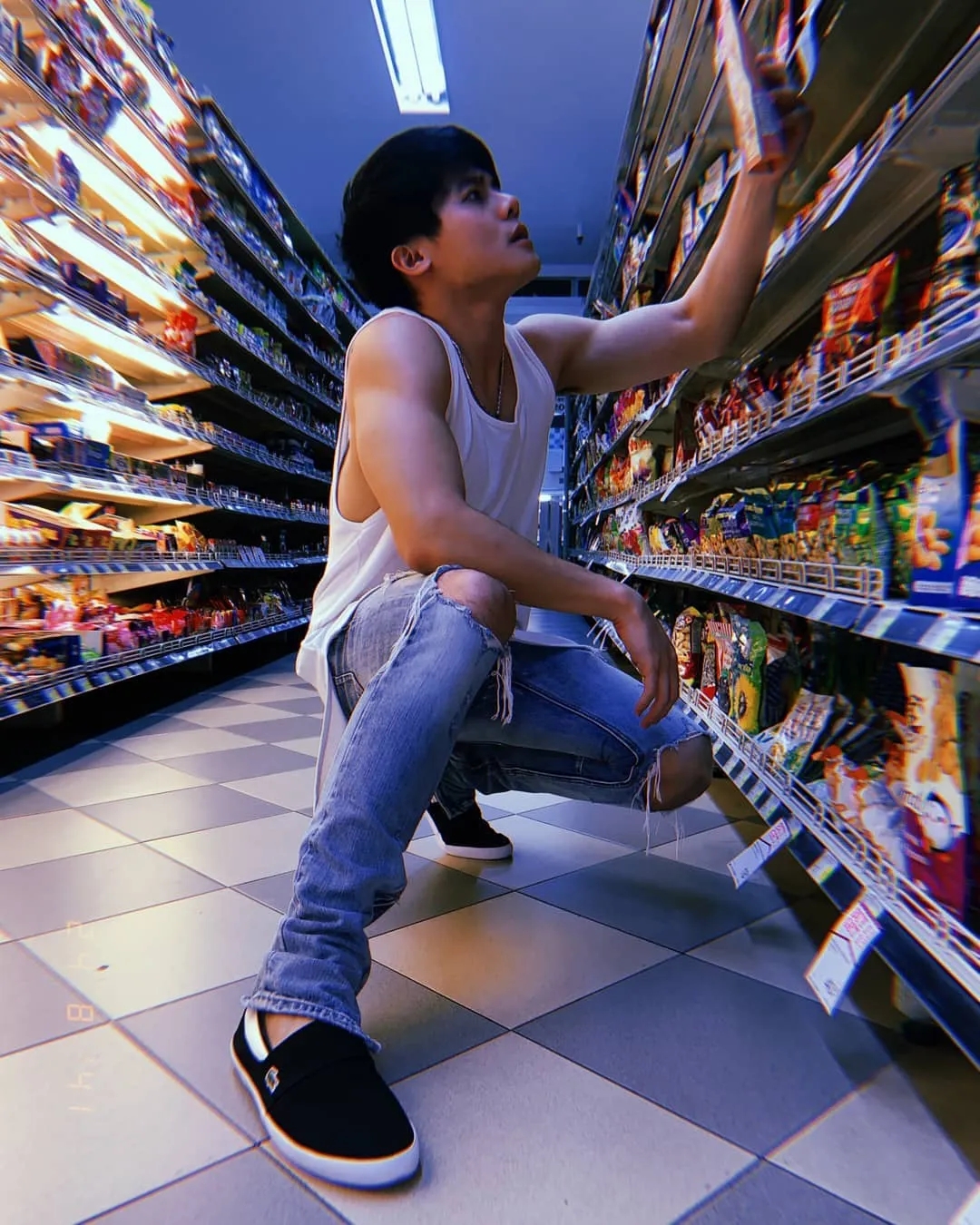 别再盯推上网红了,六块腹肌青筋爆裂,又一位肌肉医生身材照刷屏! - 51虹马 别再盯推上网红了,六块腹肌青筋爆裂,又一位肌肉医生身材照刷屏! - 51虹马