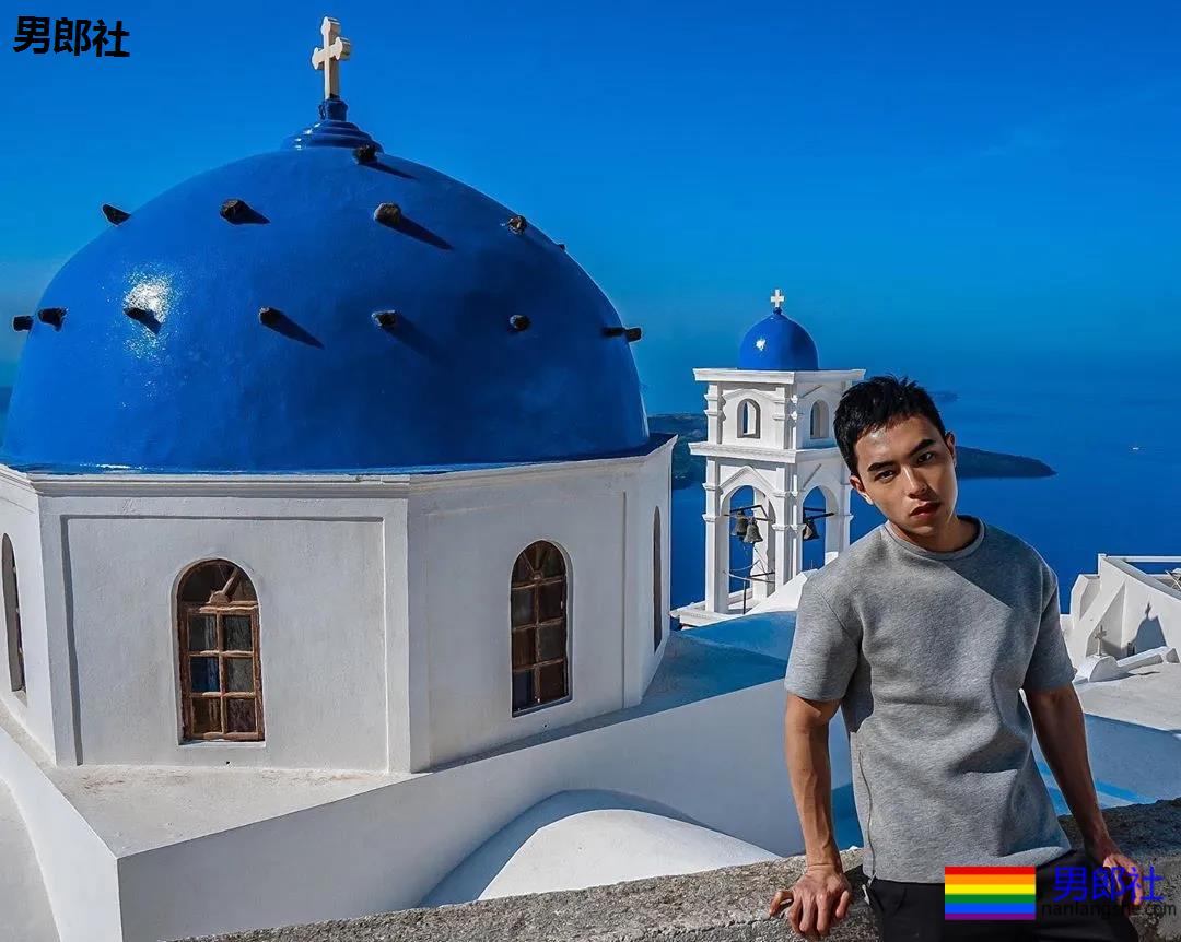 寸头肌肉小哥下海秀腱子肉,泳裤都湿了! - 51虹马 寸头肌肉小哥下海秀腱子肉,泳裤都湿了! - 51虹马