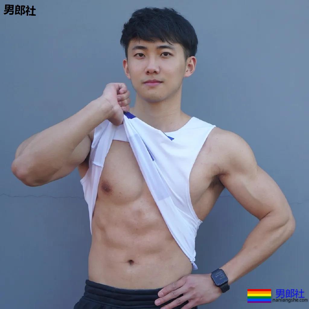 狗公腰肌肉"正太"，白嫩小奶狗又壮又帅！ - 51虹马