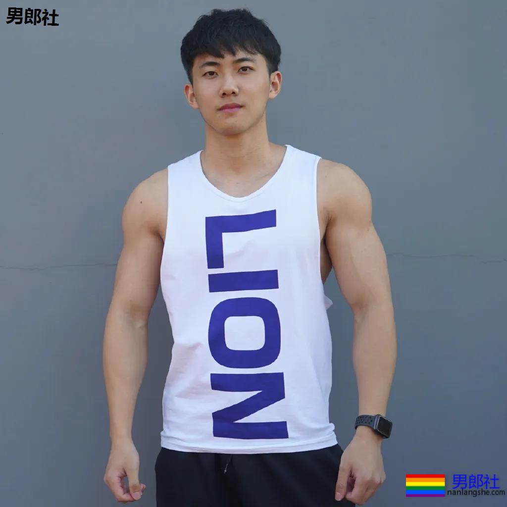 狗公腰肌肉"正太"，白嫩小奶狗又壮又帅！ - 51虹马