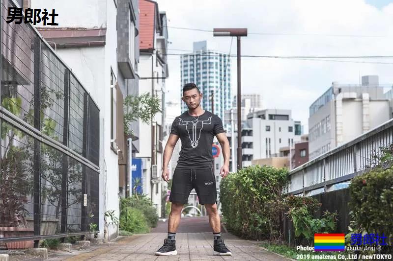 猛男舞者一脱爆红，却遭网络霸凌代言全落空！为了“那个男人”他把所有苦闷吞进肚里 - 51虹马