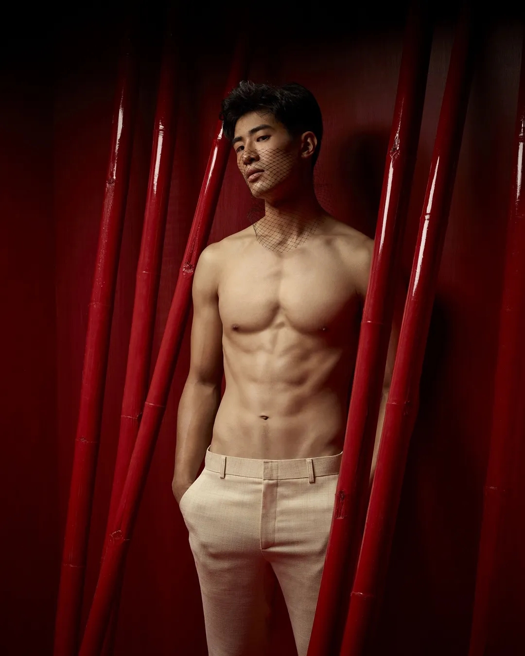 190体育生出镜梁静茹MV，长腿腹肌好身材，超猛！ - 51虹马