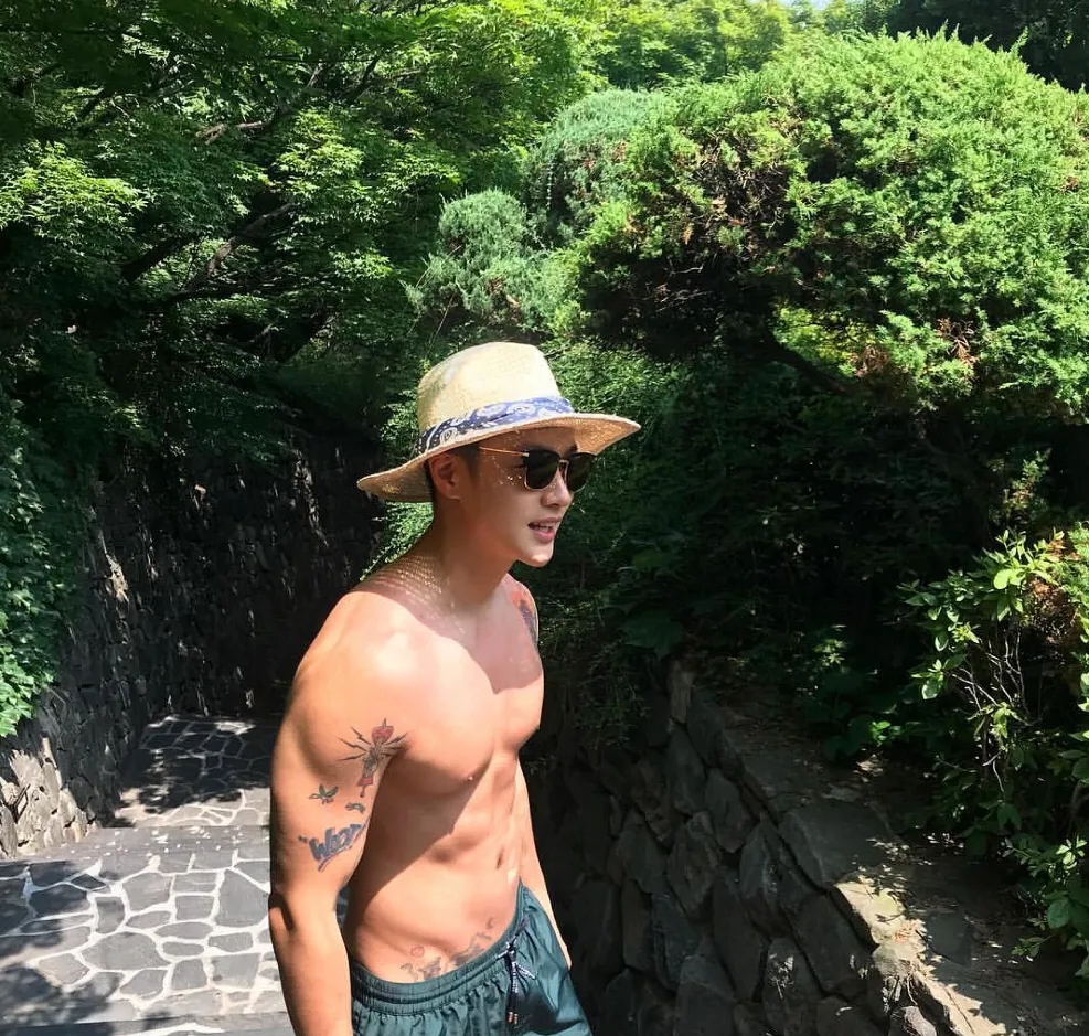 约了帅哥面基，喝完水后被骗得啥也不剩 - 51虹马