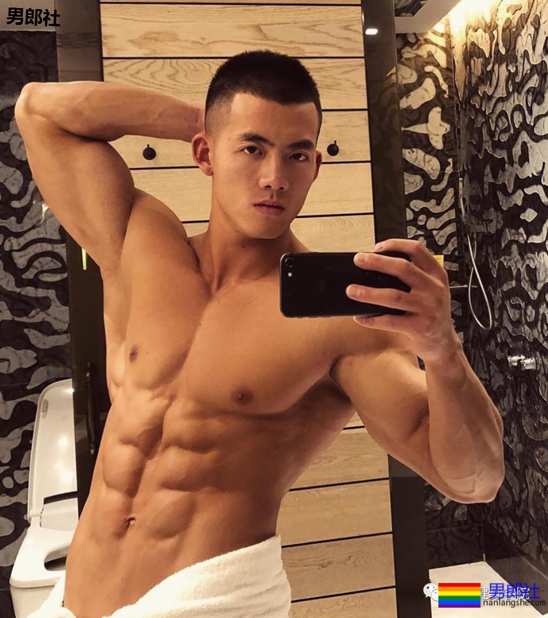 亚洲男人们的腹肌现在都啥样了? - 51虹马 亚洲男人们的腹肌现在都啥样了? - 51虹马