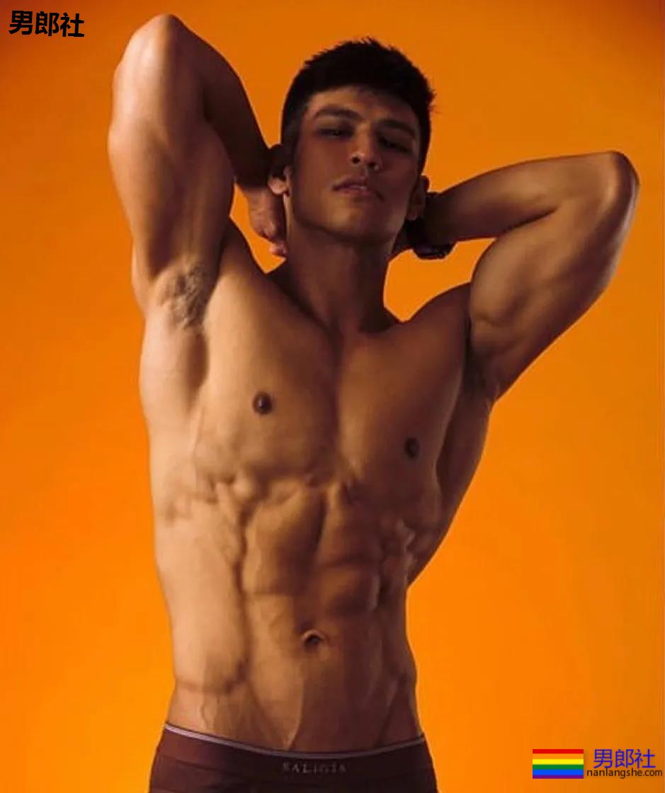 亚洲男人们的腹肌现在都啥样了? - 51虹马 亚洲男人们的腹肌现在都啥样了? - 51虹马