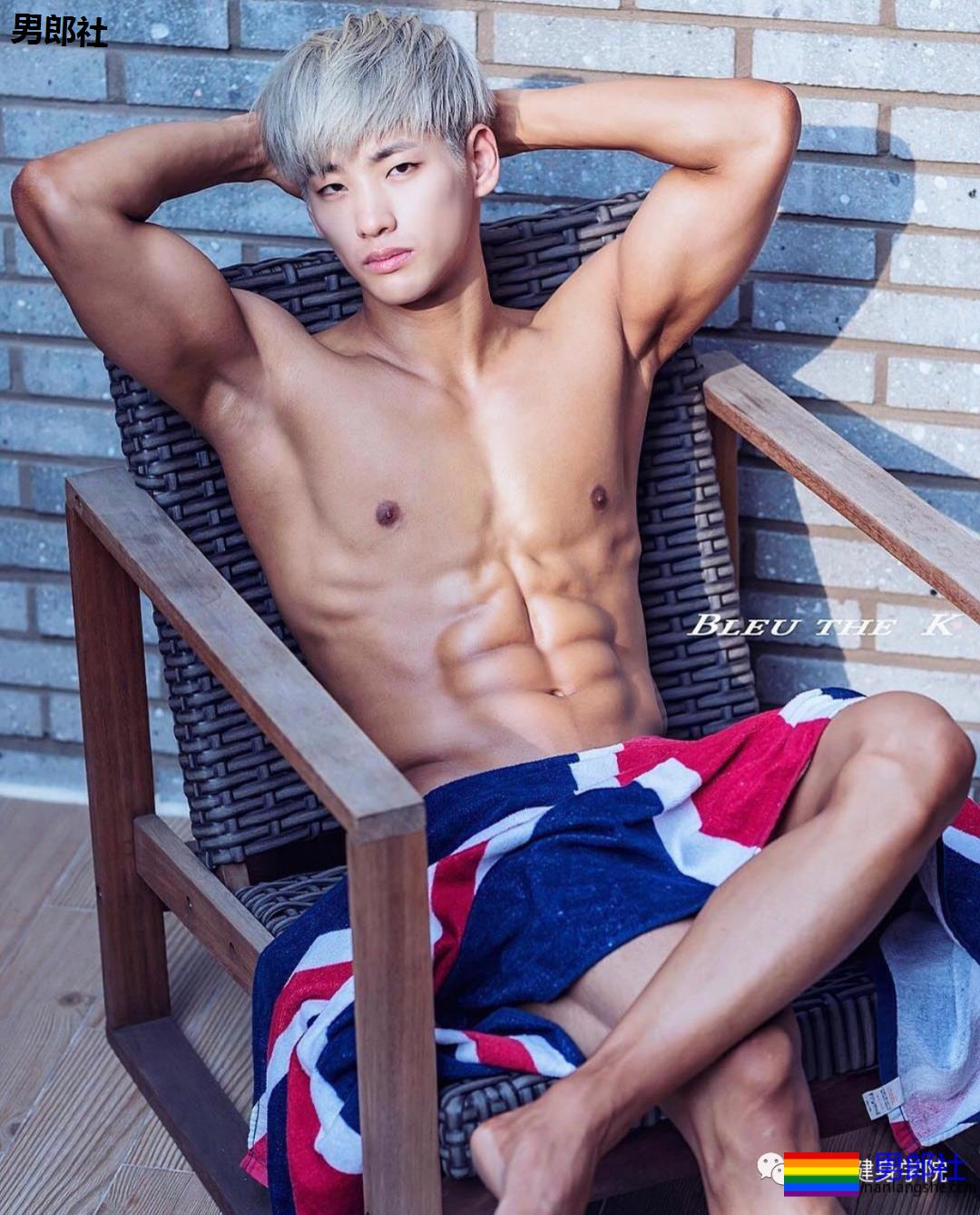 亚洲男人们的腹肌现在都啥样了? - 51虹马 亚洲男人们的腹肌现在都啥样了? - 51虹马