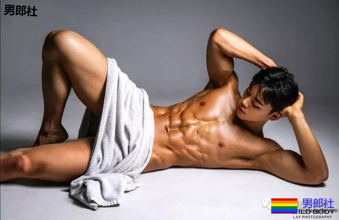 亚洲男人们的腹肌现在都啥样了? - 51虹马 亚洲男人们的腹肌现在都啥样了? - 51虹马