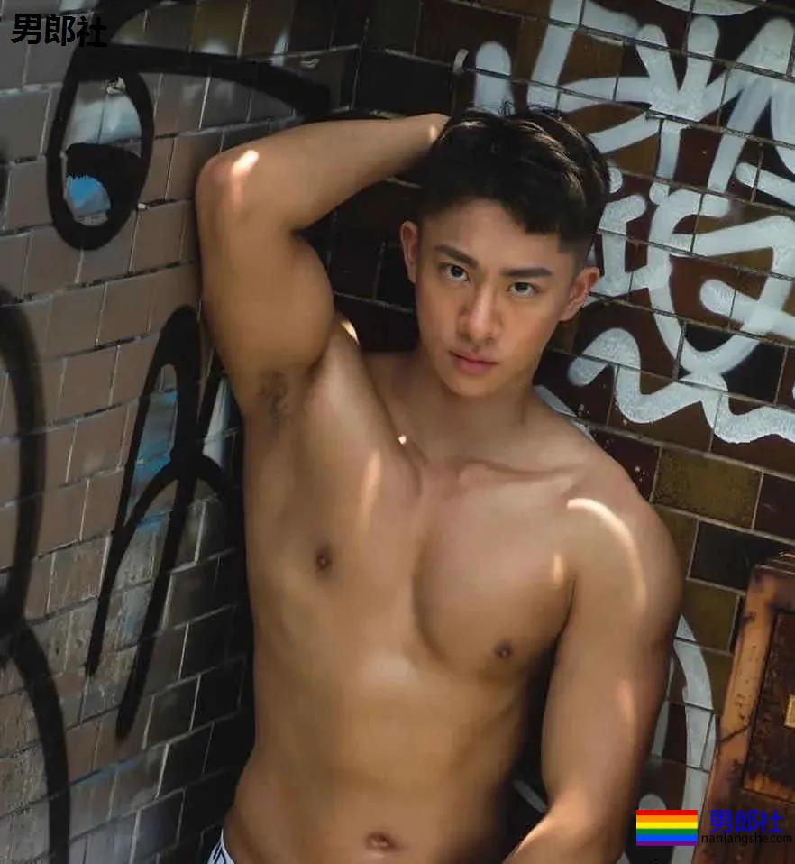 五位极品肌肉男友，一个比一个猛！ - 51虹马