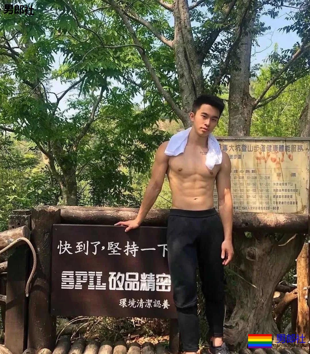 五位极品肌肉男友，一个比一个猛！ - 51虹马