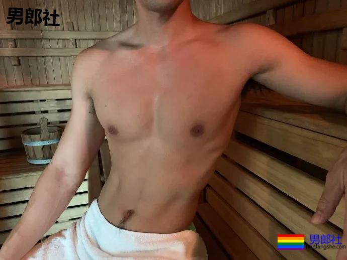 薄肌，肤白貌美大长腿！吸够了吗？ - 51虹马