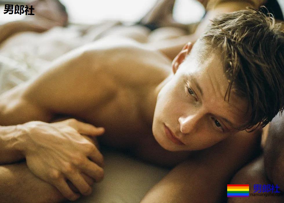 你知道做Bel Ami男模的内幕吗?一个月又能赚多少? - 51虹马 你知道做Bel Ami男模的内幕吗?一个月又能赚多少? - 51虹马