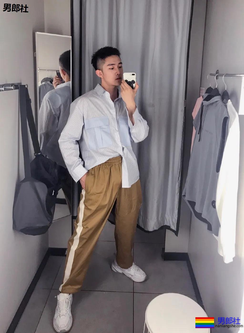 大鼻子薄肌小狼狗爱穿灰裤子，强大实力藏不住了！ - 51虹马