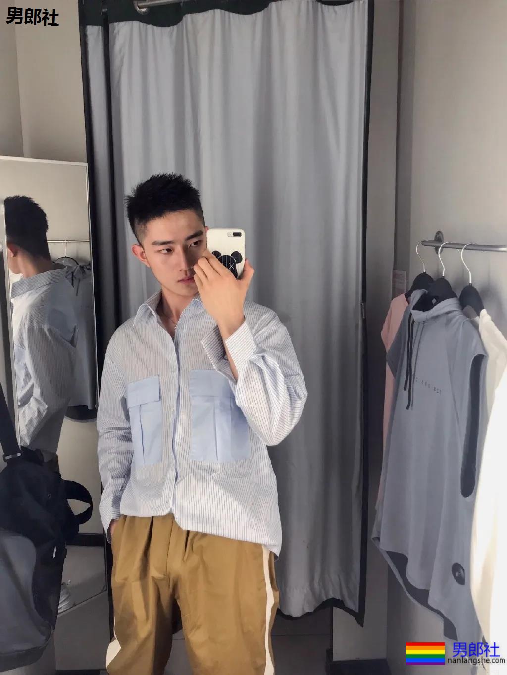 大鼻子薄肌小狼狗爱穿灰裤子，强大实力藏不住了！ - 51虹马