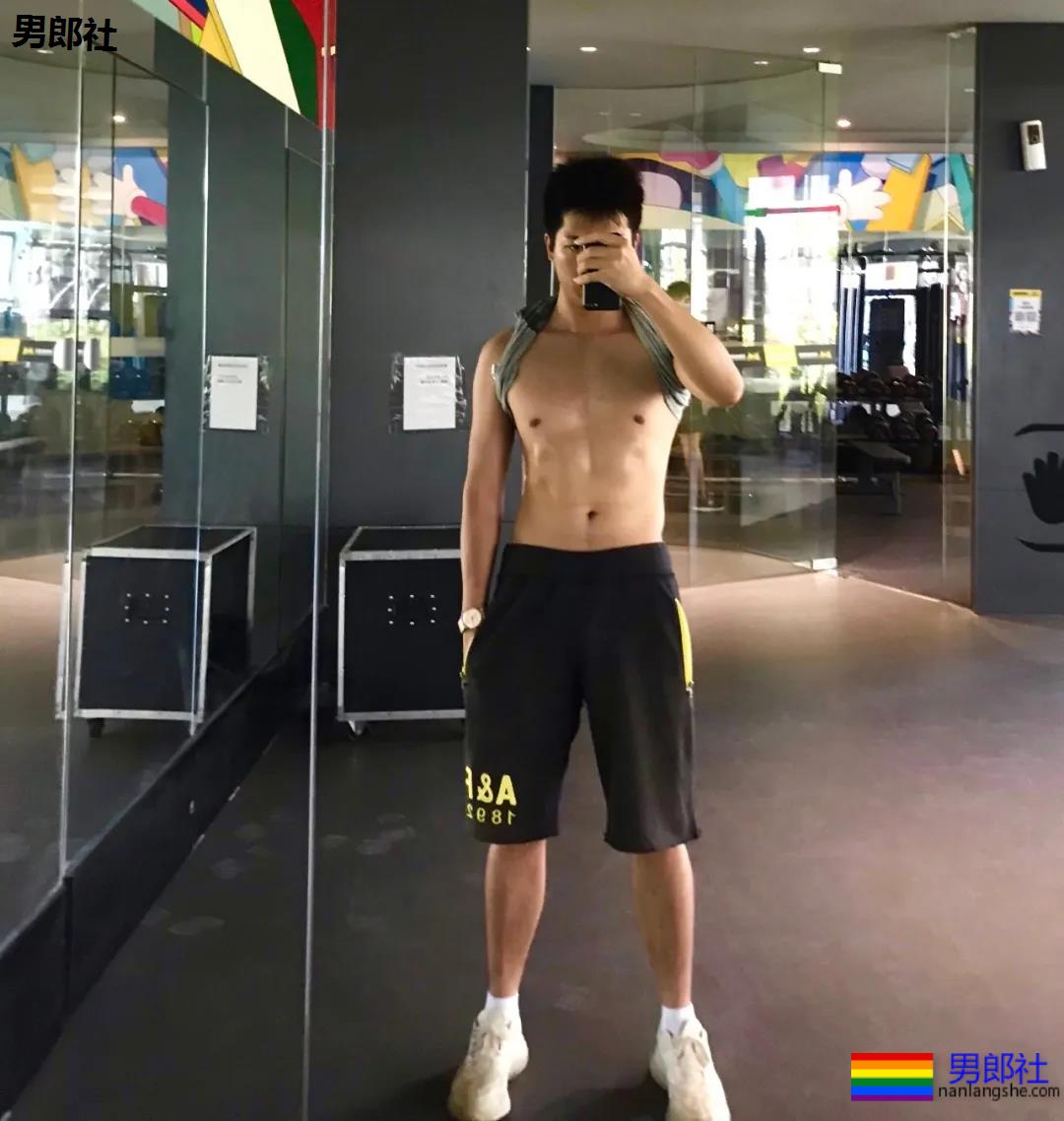 来看肌肉洗车工，就是要你脸红心跳! - 51虹马