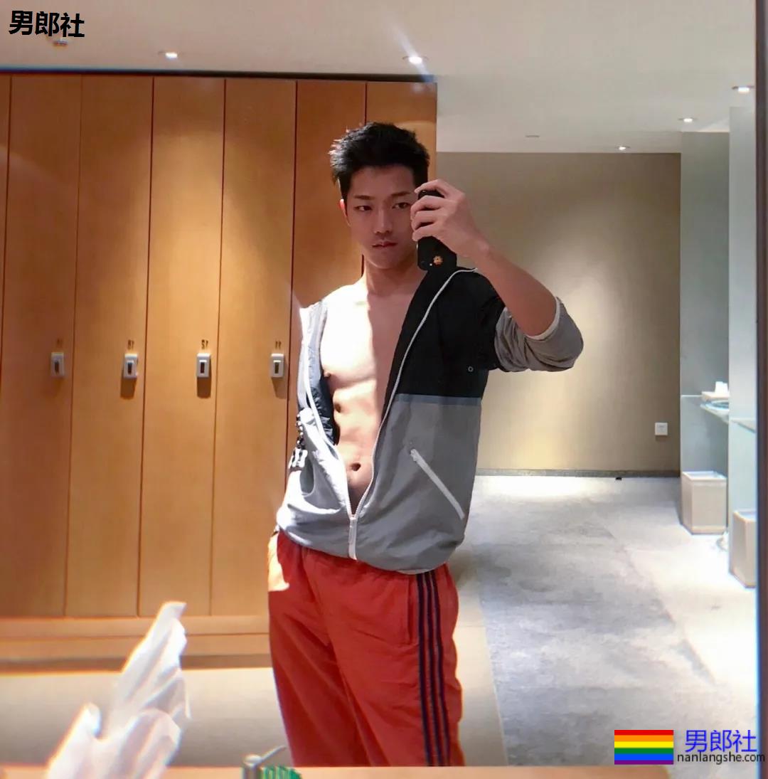 来看肌肉洗车工，就是要你脸红心跳! - 51虹马