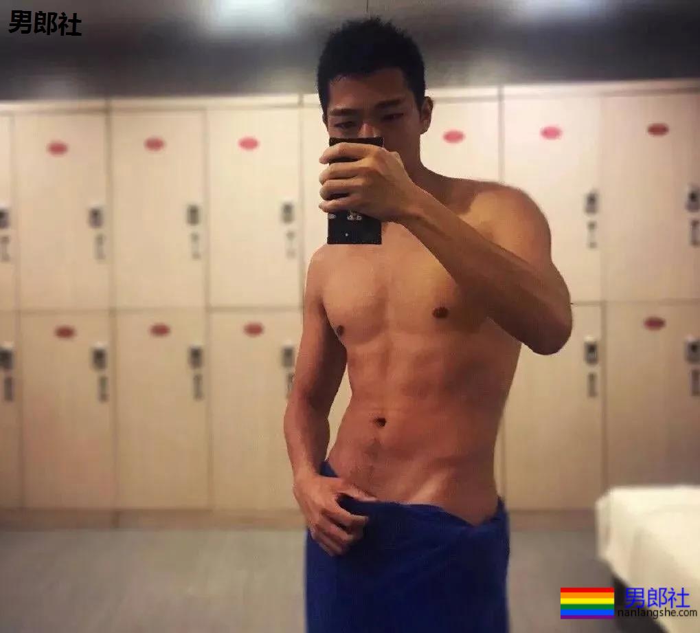 来看肌肉洗车工，就是要你脸红心跳! - 51虹马