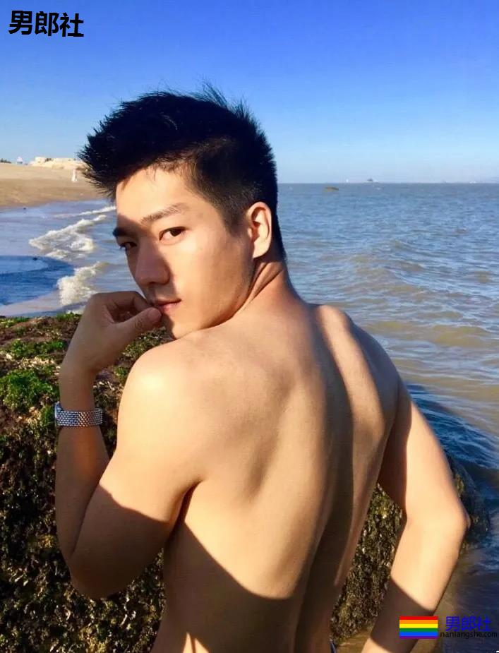 来看肌肉洗车工，就是要你脸红心跳! - 51虹马