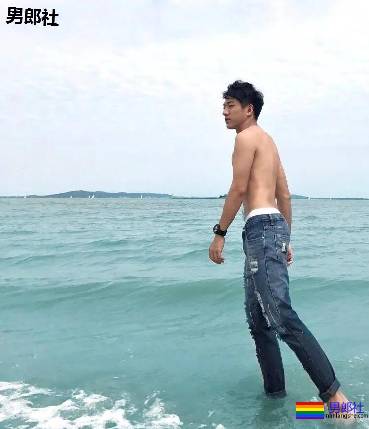 来看肌肉洗车工，就是要你脸红心跳! - 51虹马