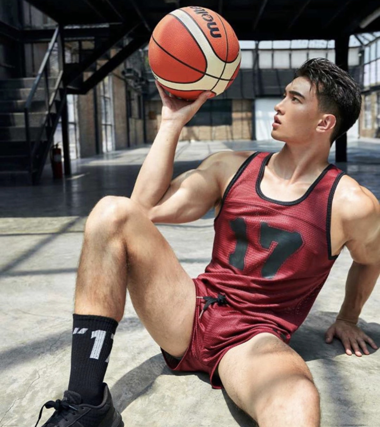 0多1少的gay圈，0卑微到自备油和套 - 51虹马