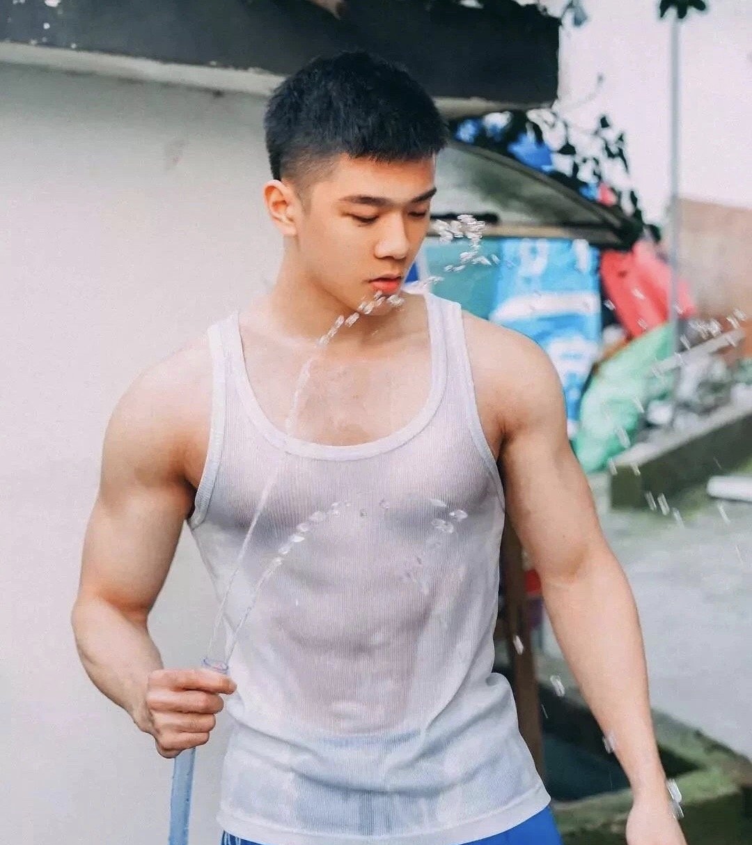 基友血泪情感，我和体院老师......-51虹马