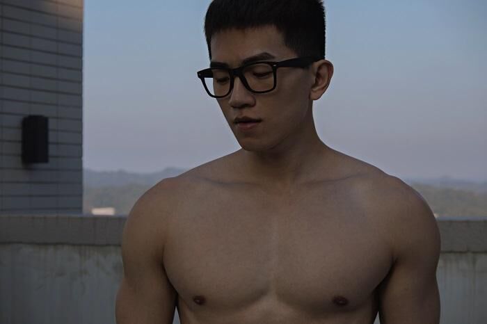 帅气脸加上饱满胸肌的性感工程师 - 51虹马 帅气脸加上饱满胸肌的性感工程师 - 51虹马