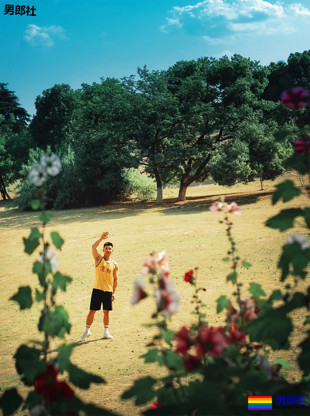 奶凶寸头大胸体育生小奶狗,超甜硬照疯传网络! - 51虹马 奶凶寸头大胸体育生小奶狗,超甜硬照疯传网络! - 51虹马