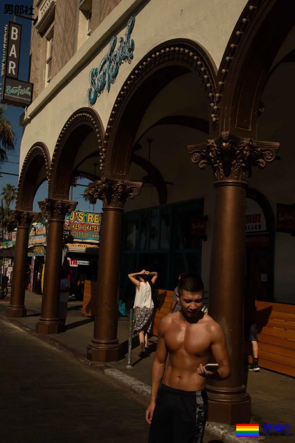 奶凶寸头大胸体育生小奶狗,超甜硬照疯传网络! - 51虹马 奶凶寸头大胸体育生小奶狗,超甜硬照疯传网络! - 51虹马