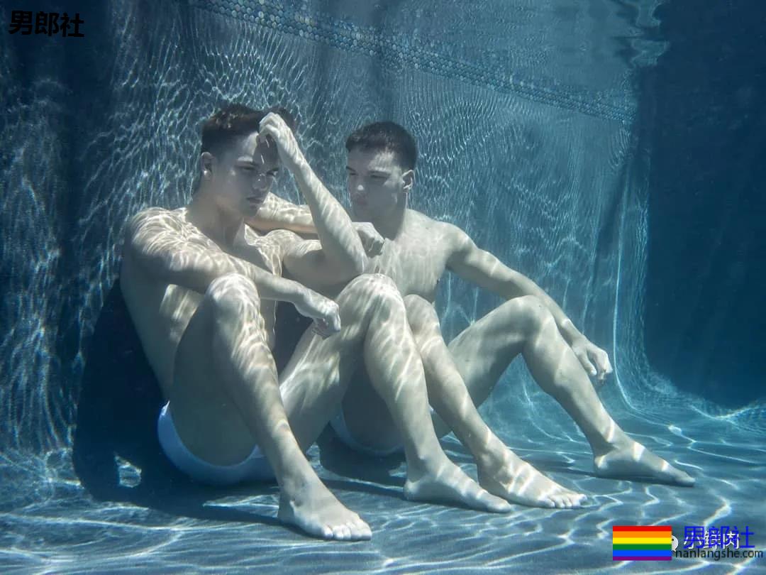 不准模特穿泳裤,这水下摄影师一张照片竟然要拍一个月?! - 51虹马 不准模特穿泳裤,这水下摄影师一张照片竟然要拍一个月?! - 51虹马