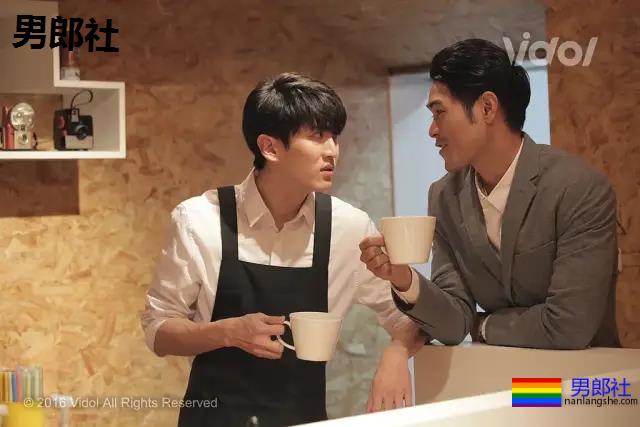 帅学长掰弯直男学弟 强X+各种壁咚 强势掰弯 - 51虹马